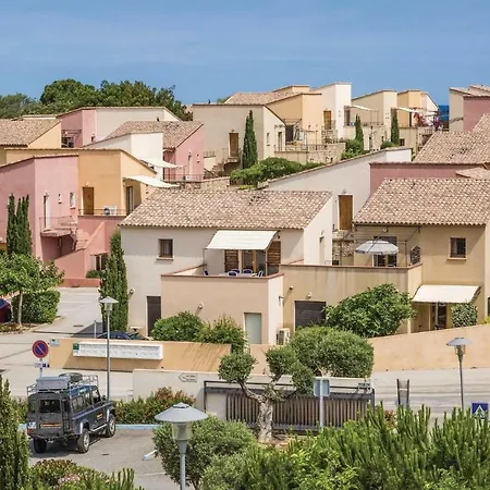 Montchamp M 757 Apartment *